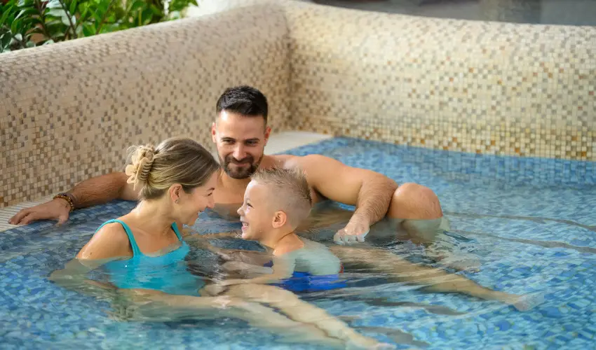 Colosseum Wellness Hotel M�rahalom - H�sv�t (min. 2 �j)