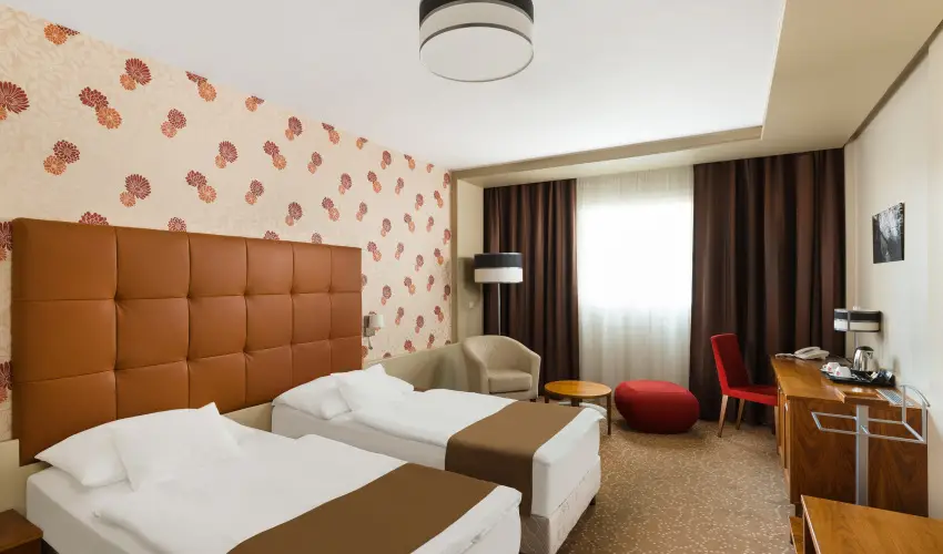 Corso Hotel Pcs Pcs - Hsvt - teljes elrefizetssel