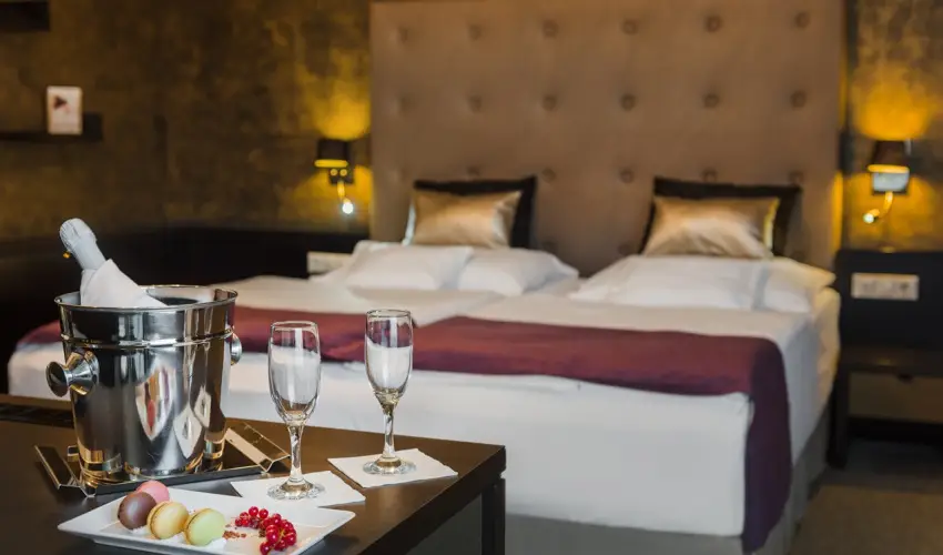 Corso Hotel Pcs Pcs - Hsvt - teljes elrefizetssel