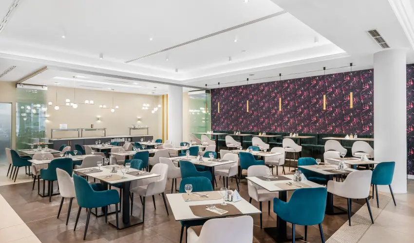 Corso Hotel Pcs Pcs - Hsvt - teljes elrefizetssel