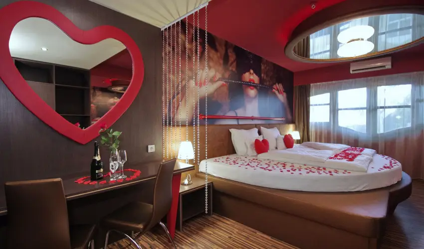 Corvin Hotel Gyula - Hsvt (min. 3 j)