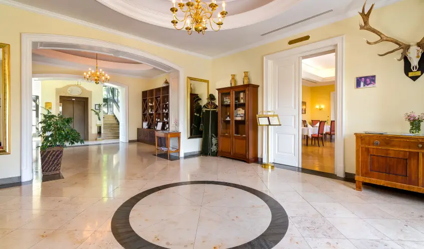 gr�f Degenfeld Kast�lysz�ll� Tarcal - H�sv�t 