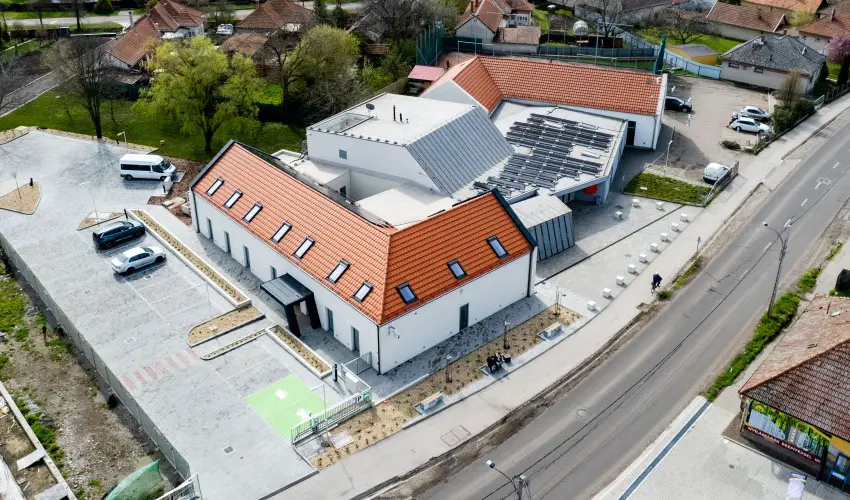 Eleven Business & Sport Hotel Jszrokszlls - Hsvt