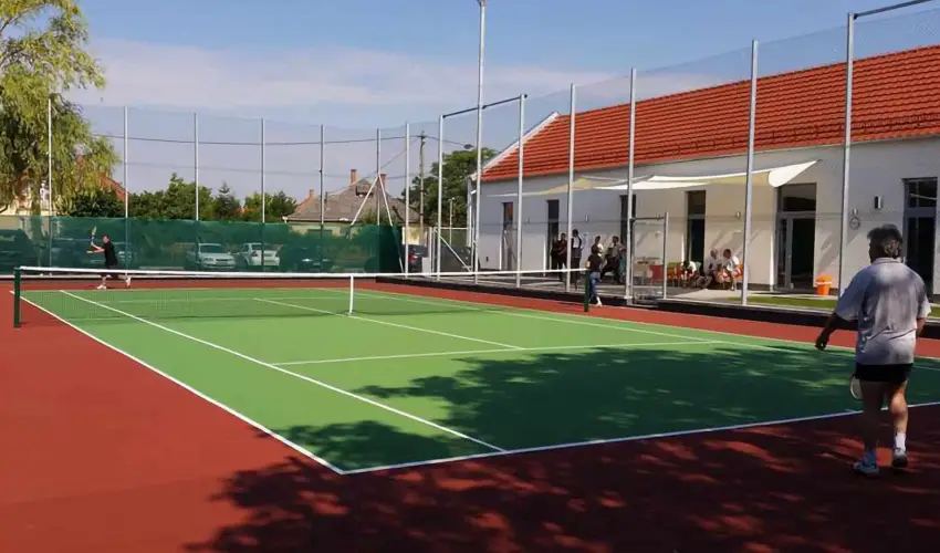 Eleven Business & Sport Hotel Jszrokszlls - Hsvt