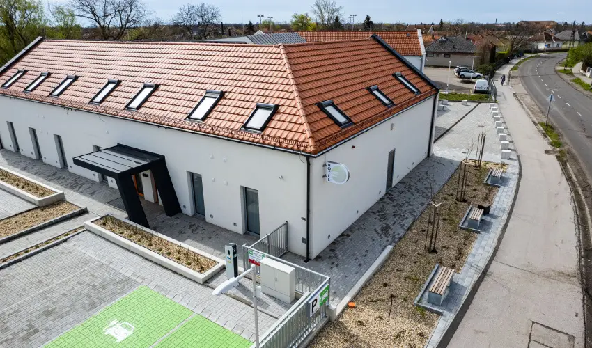 Eleven Business & Sport Hotel Jszrokszlls - Hsvt