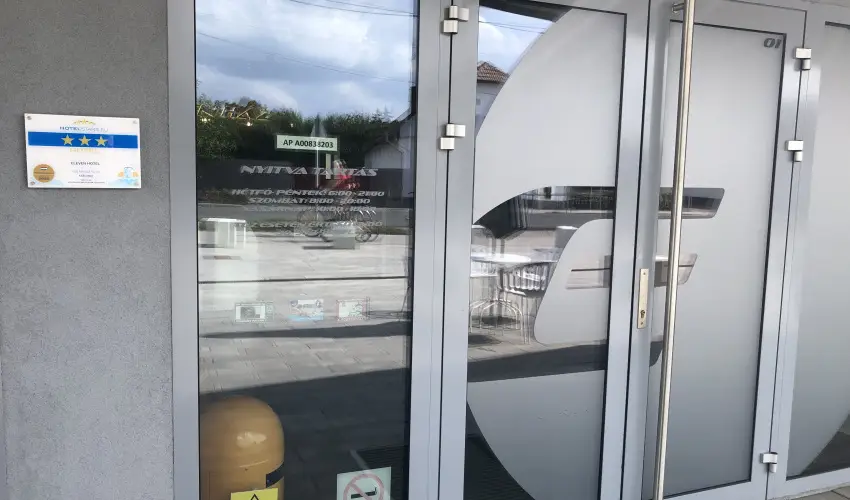 Eleven Business & Sport Hotel Jszrokszlls - Hsvt