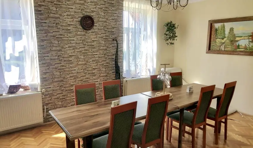 �lm�ny Vend�gh�z Csurg� - H�sv�t