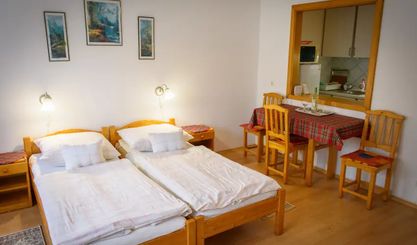 Erika Apartman Srvr - Hsvt (min. 3 j)