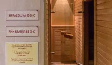 Erzs�bet Nagy Sz�lloda Paks