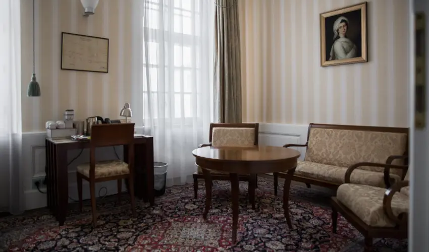 Erzsbet Nagy Szlloda Paks - Hsvt