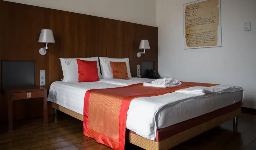 Erzsbet Nagy Szlloda Paks - Hsvt