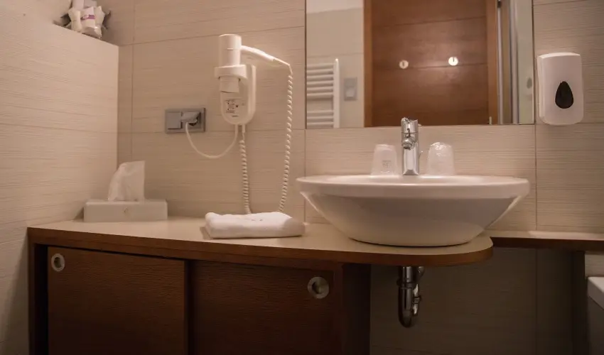 Erzsbet Nagy Szlloda Paks - Hsvt