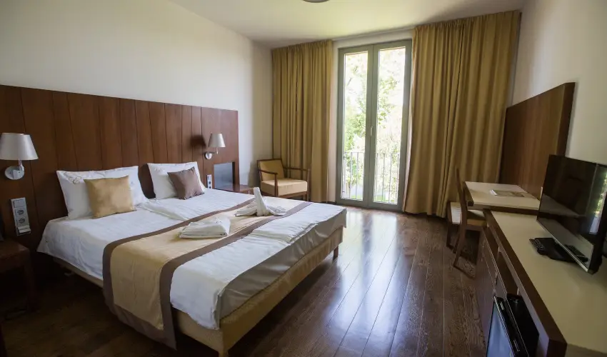 Erzsbet Nagy Szlloda Paks - Hsvt