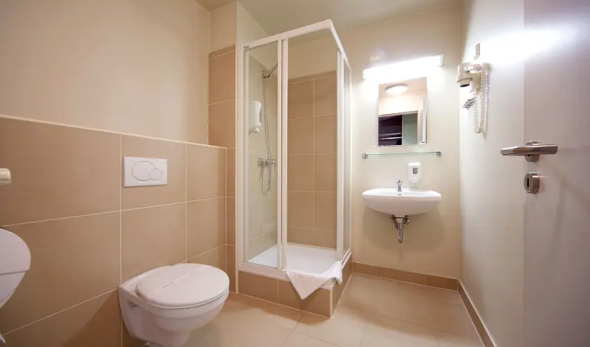 Erzsbet Kirlyn Szlloda Gdll - Hsvt - specilis elrefizetssel