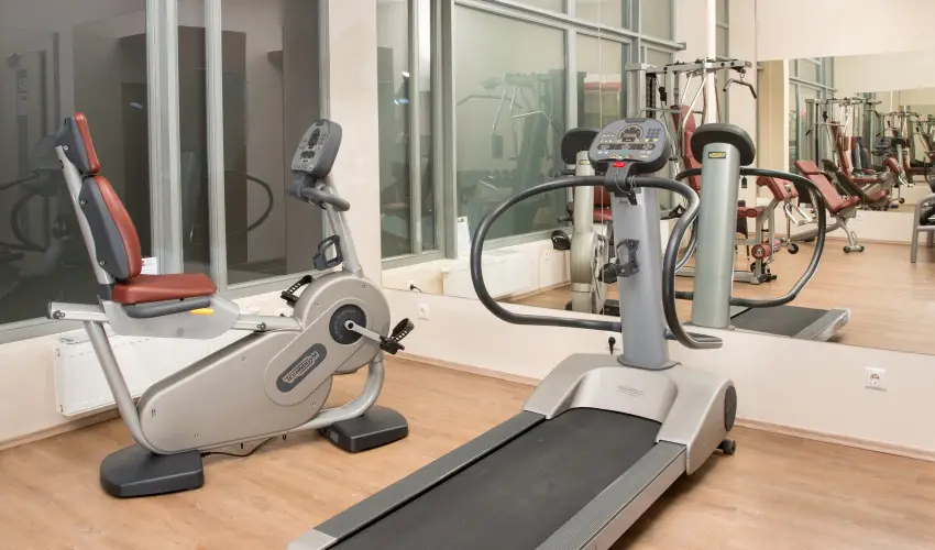 Erzsbet Kirlyn Szlloda Gdll - Hsvt - specilis elrefizetssel