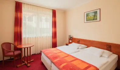 Erzsbet Park Hotel Pardfrd