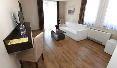 Ezsthd Hotel Veszprm