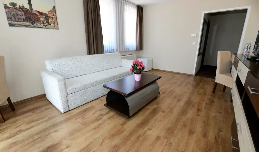 Ezsthd Hotel Veszprm - Hsvt 