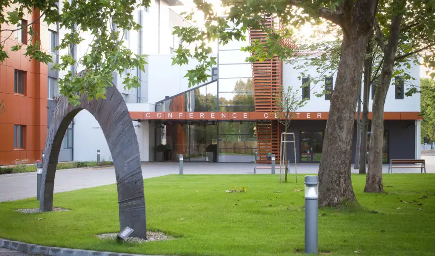 Four Points by Sheraton Kecskem�t Hotel & Konferenciak�zpont Kecskem�t - H�sv�ti Felt�lt�d�s & Wellness �lm�nycsomag (min. 2 �j)