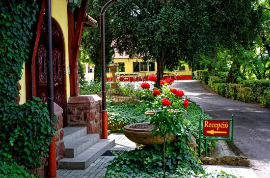 Fried Kast�ly Hotel - H�sv�t (min. 3 �j)