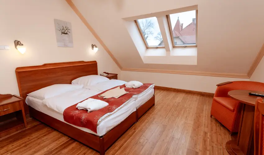 Fried Kast�ly Hotel Simontornya - H�sv�t (min. 3 �j)