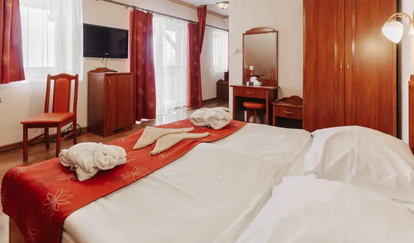 Fried Kast�ly Hotel Simontornya - H�sv�t (min. 3 �j)