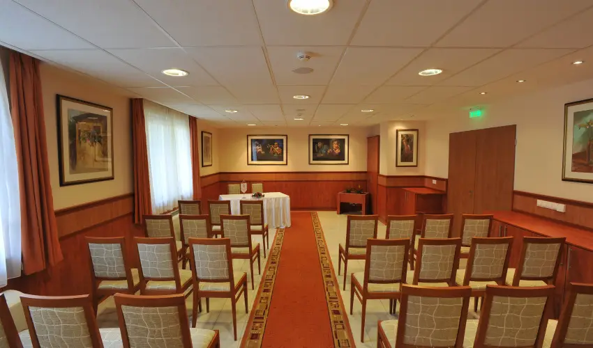 Garden Hotel Wellness & Konferencia Szolnok - Édeskettes romantika (min. 2 éj)