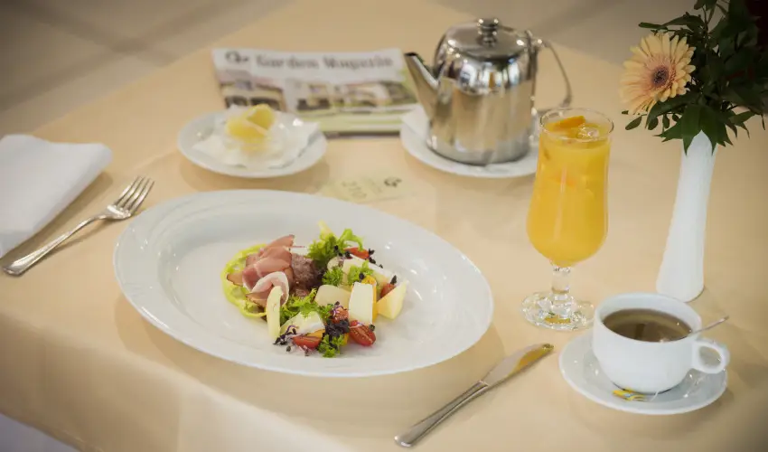 Garden Hotel Wellness & Konferencia Szolnok - Édeskettes romantika (min. 2 éj)