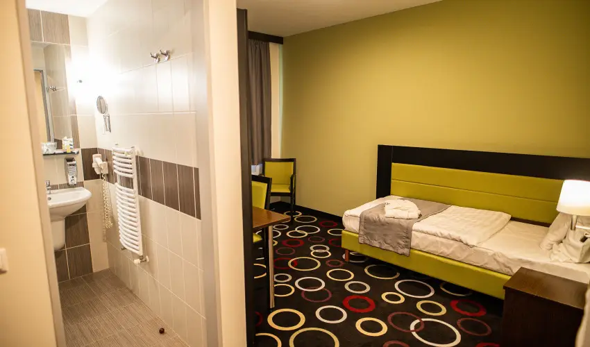 Garden Hotel Wellness & Konferencia Szolnok - Édeskettes romantika (min. 2 éj)