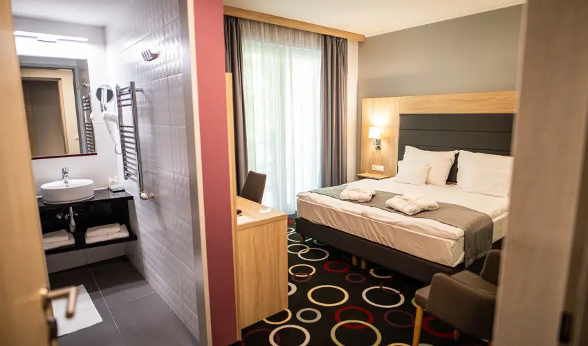 Garden Hotel Wellness & Konferencia Szolnok - Édeskettes romantika (min. 2 éj)