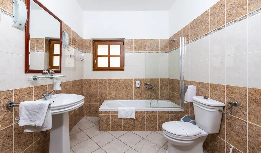 Gastland M0 Hotel Szigetszentmikls - Hsvt