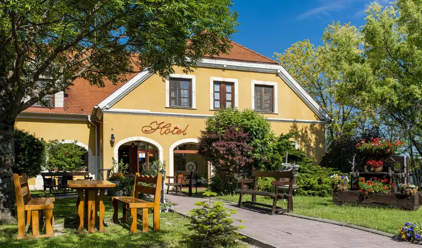 Gastland M0 Hotel Szigetszentmikls - Hsvt