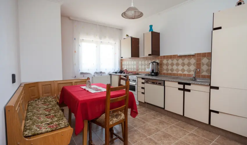 Gedeon Tanya-Panzi Jakabszlls - Hsvt