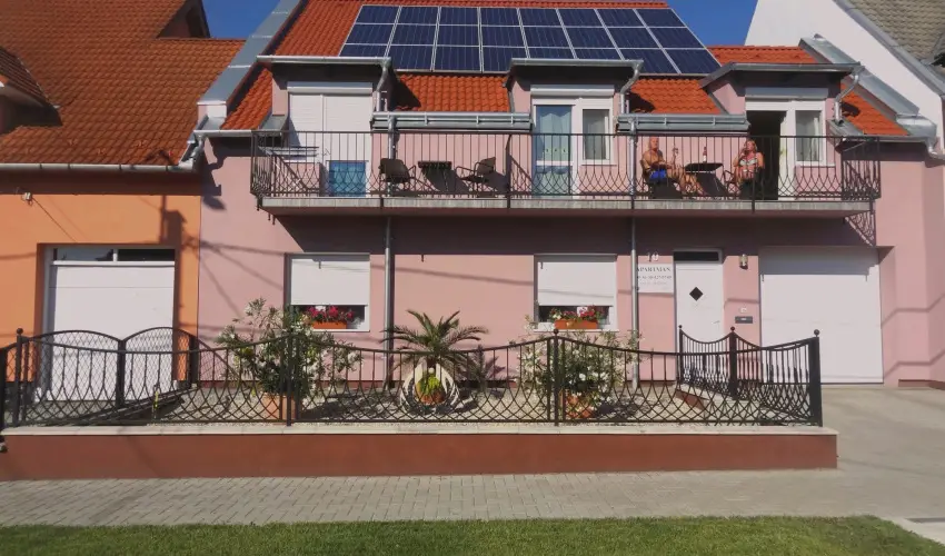 Gere Art & Exclusive Apartman Harkny - Hsvt (min. 3 j)