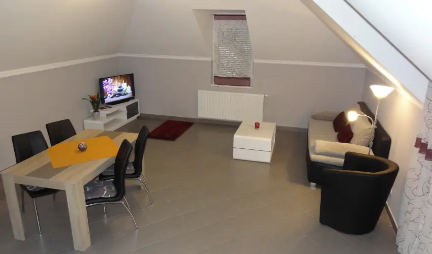 Gere Art & Exclusive Apartman Harkny - Hsvt (min. 3 j)