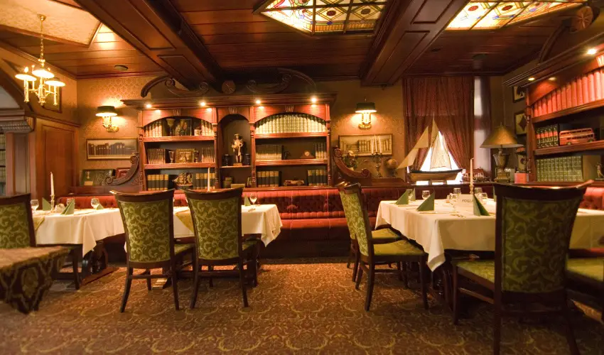 Golden Ball Club Hotel Gyr - Hsvt (min. 2 j)