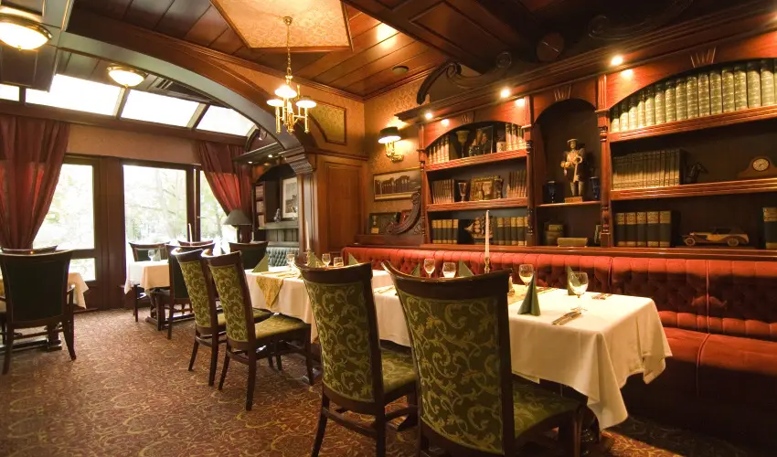 Golden Ball Club Hotel Gyr - Hsvt (min. 2 j)