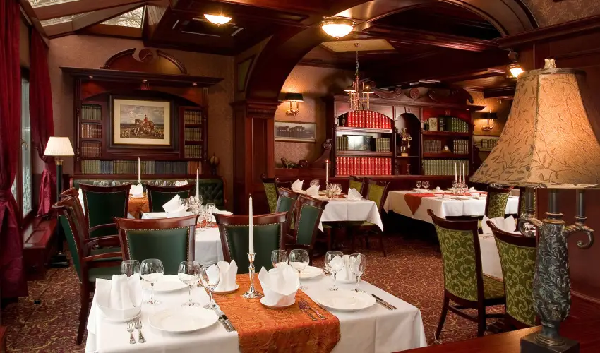 Golden Ball Club Hotel Gyr - Hsvt (min. 2 j)