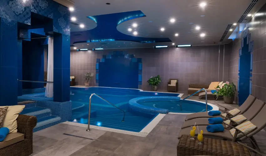 Golden Ball Club Hotel Gyr - Hsvt (min. 2 j)