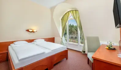 Gosztola Gyngye-az erd szllodja Gosztola