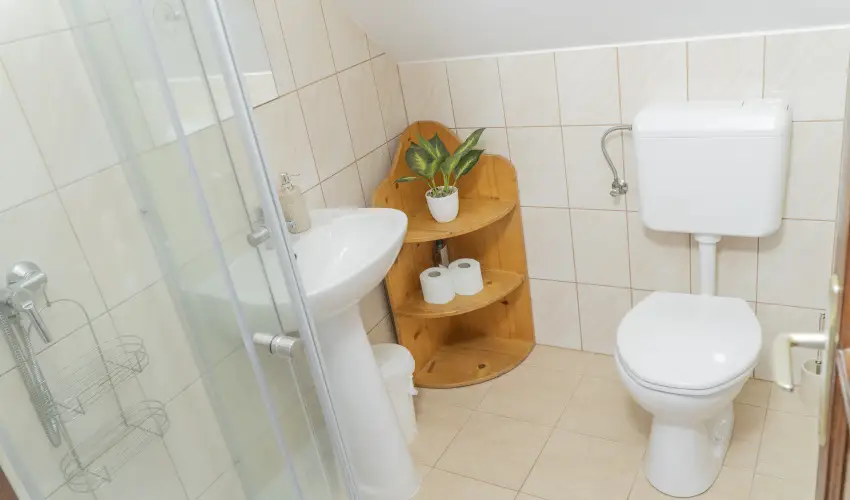 Gyulavez�r-Csob�nci Pihen� Vend�gh�z Gyulakeszi - H�sv�t (min. 2 �j)