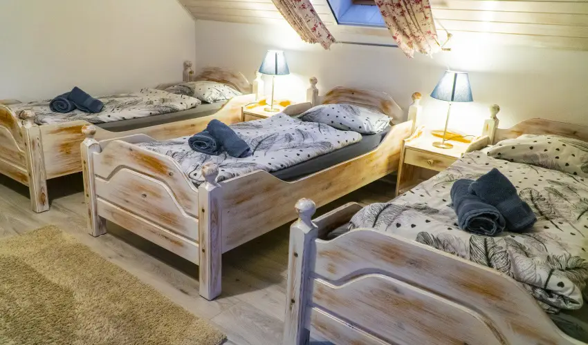 Gyulavez�r Lovasbirodalma Panzi�  Gyulakeszi - H�sv�t (min. 2 �j)