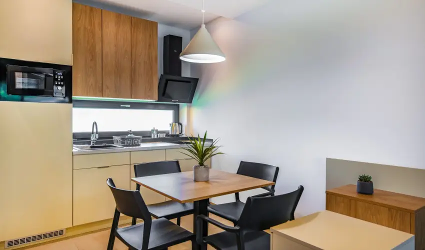 H55 Balatonlelle Apartmanhzak Balatonlelle - Hsvt (min. 2 j)