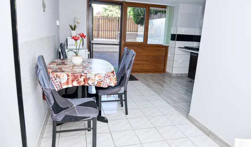 Hajnal Apartman Hajdszoboszl - Hsvt (min. 2 j)