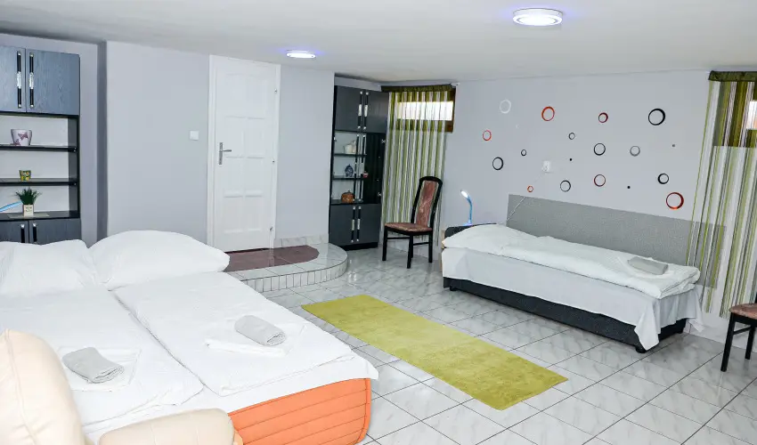 Hajnal Apartman Hajdszoboszl - Hsvt (min. 2 j)