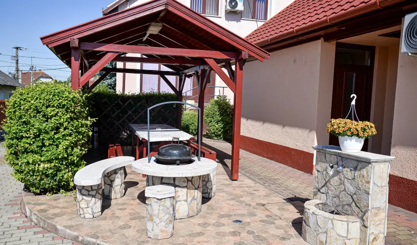 Hajnal Apartman Hajdszoboszl - Hsvt (min. 2 j)