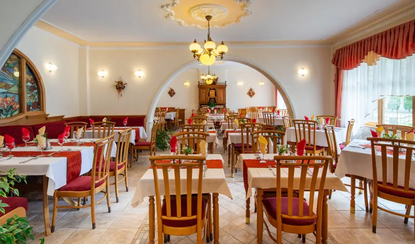 Hajd� Kast�ly Hotel Hajd�szoboszl� - H�sv�t (min. 2 �j)