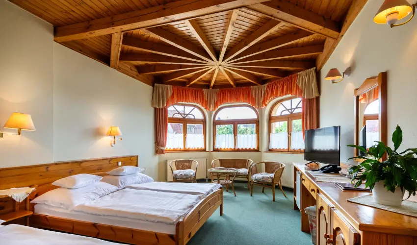 Hajd� Kast�ly Hotel Hajd�szoboszl� - H�sv�t (min. 2 �j)