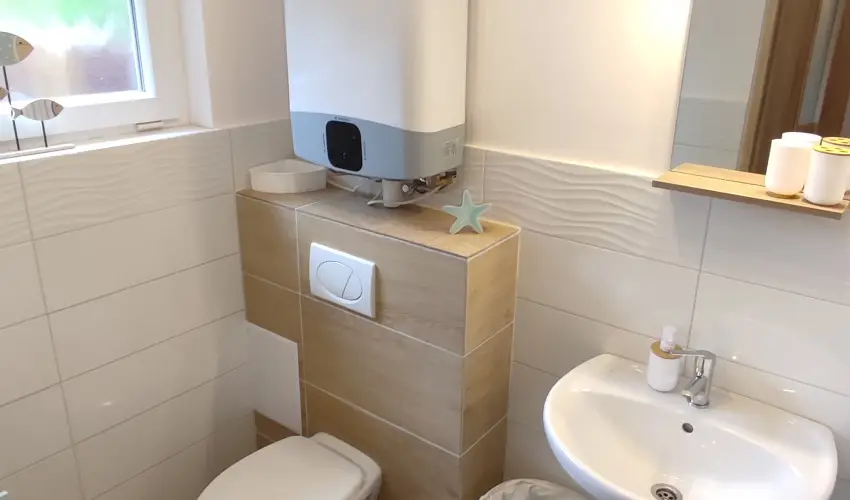 Hanga-lak Velence - Hsvt (min. 2 j)