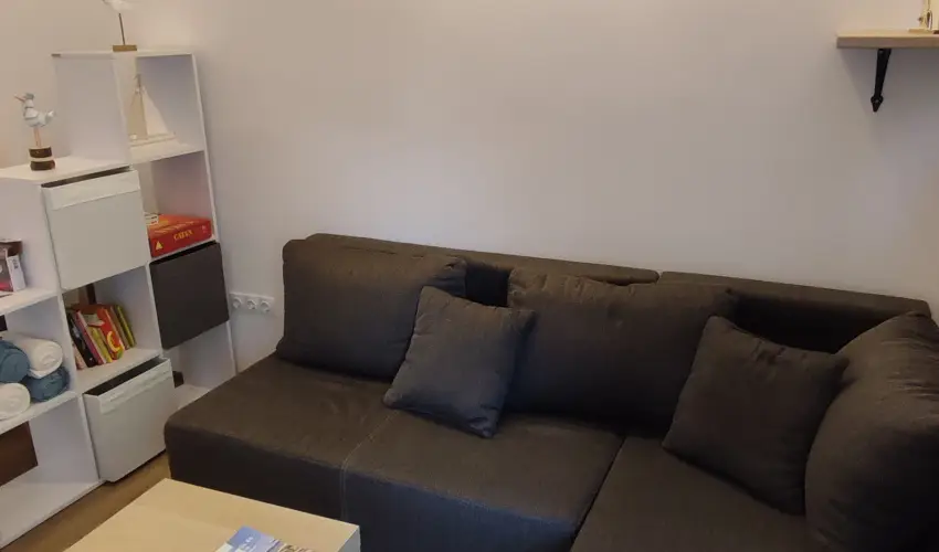 Hanga-lak Velence - Hsvt (min. 2 j)